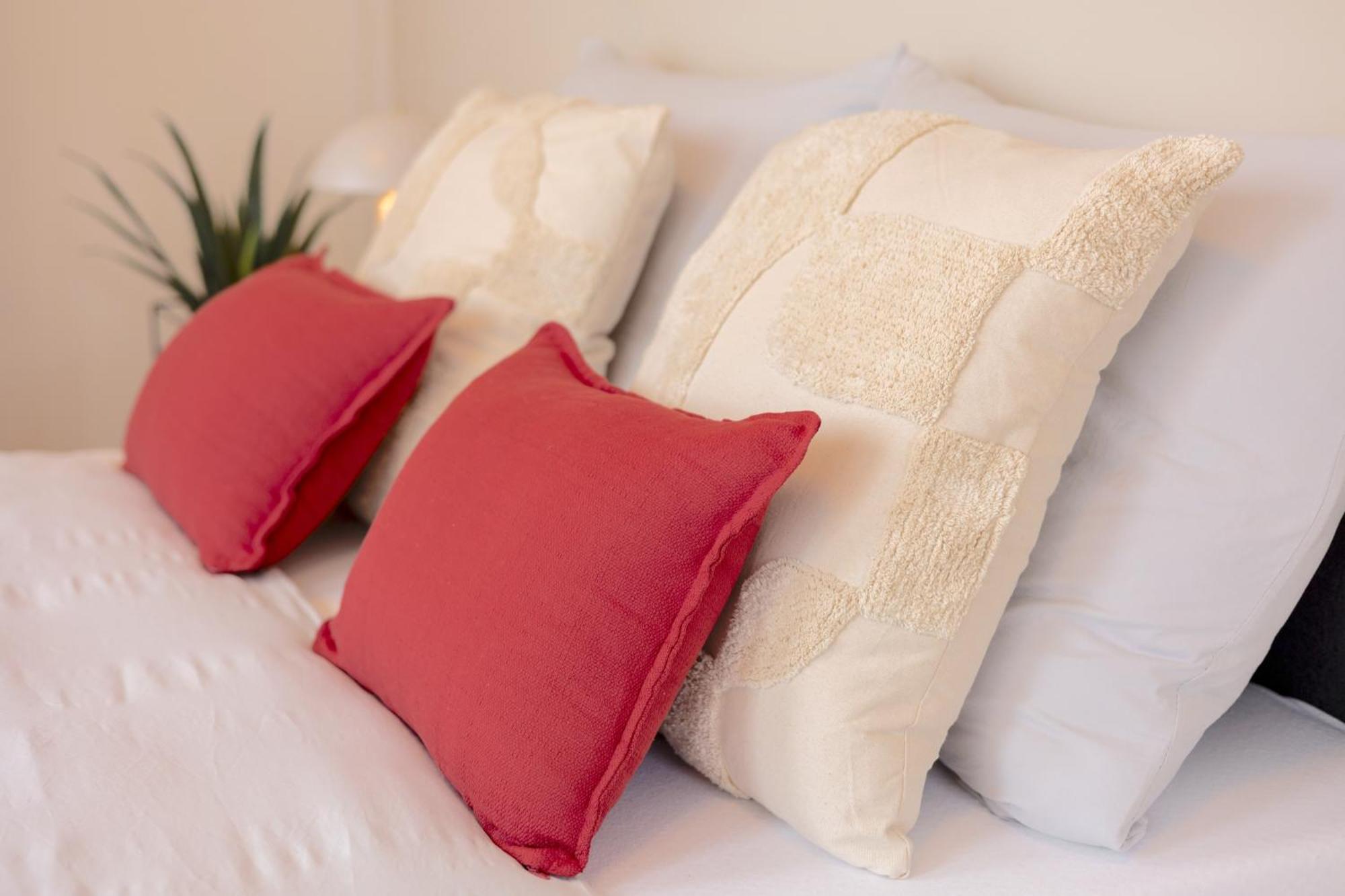 Bright 2Br - 4Th Floor, Balcony, Free Parking By Gravity Prague Leilighet Eksteriør bilde